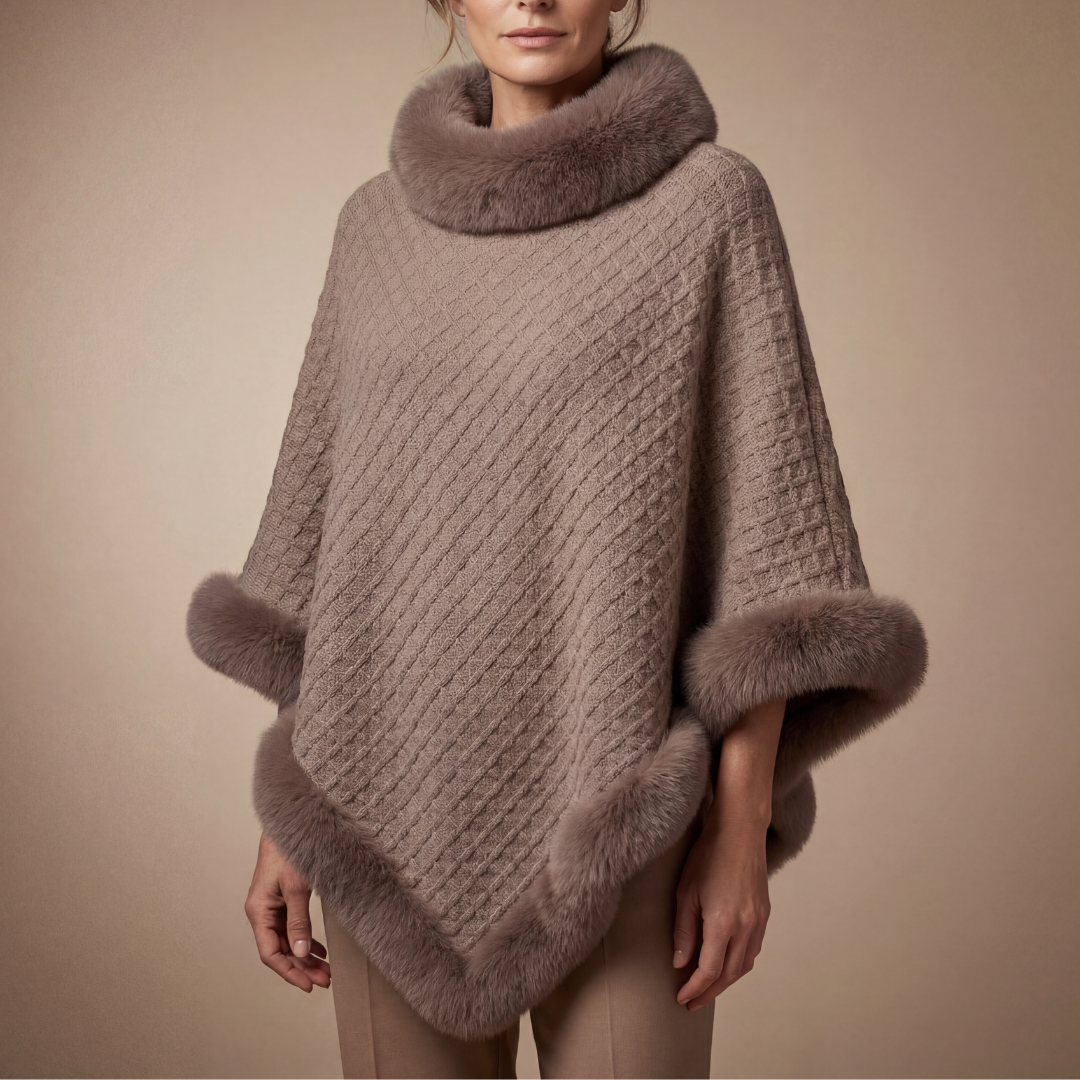 Bianca | Poncho in Maglia con Bordo in Eco-Pelliccia - Ivano.