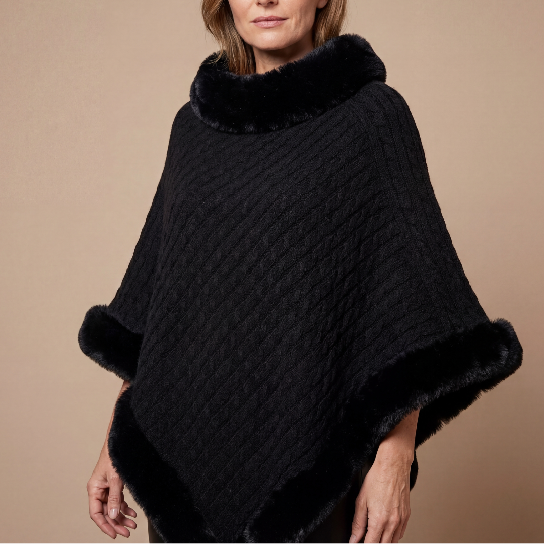 Bianca | Poncho in Maglia con Bordo in Eco-Pelliccia - Ivano.