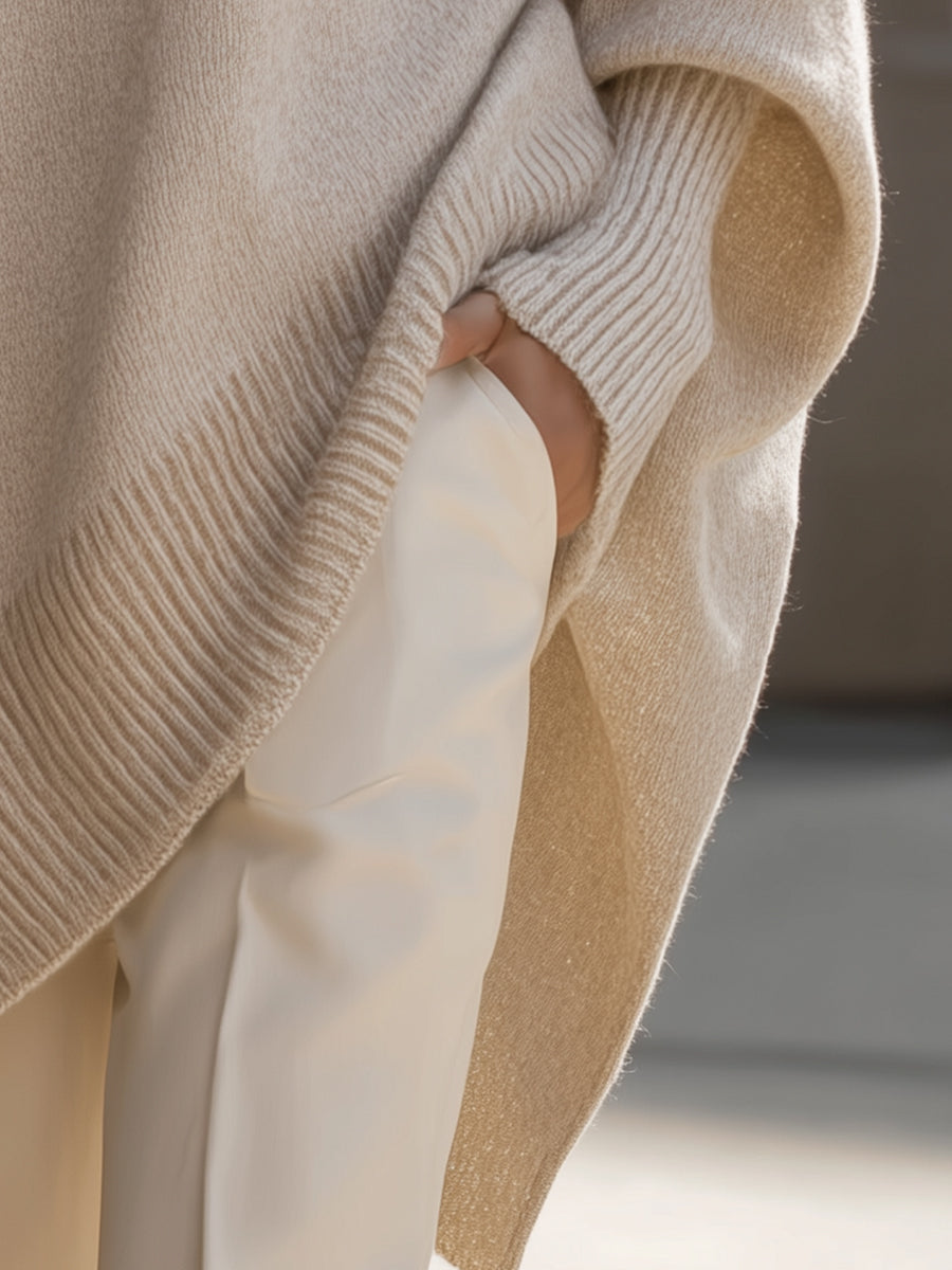 Chiara™ | Maglione Poncho Beige Morbido e Raffinato