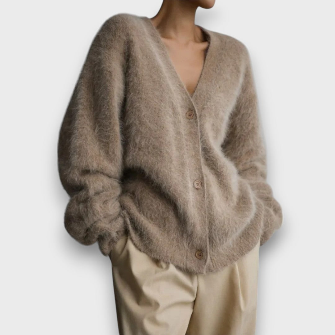 Laria – Cardigan Morbido con Taglio Classico - Ivano.